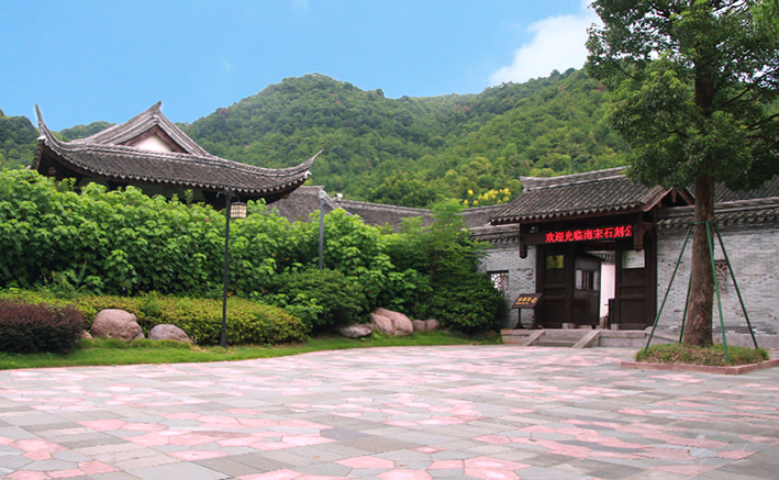 精于祠堂、书院等公共建筑仿古的宁波团队经验丰富